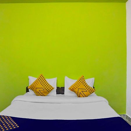 Spot On Raj Hotel Vip Near Worlds Of Wonder Kālkāji Devi Exterior foto