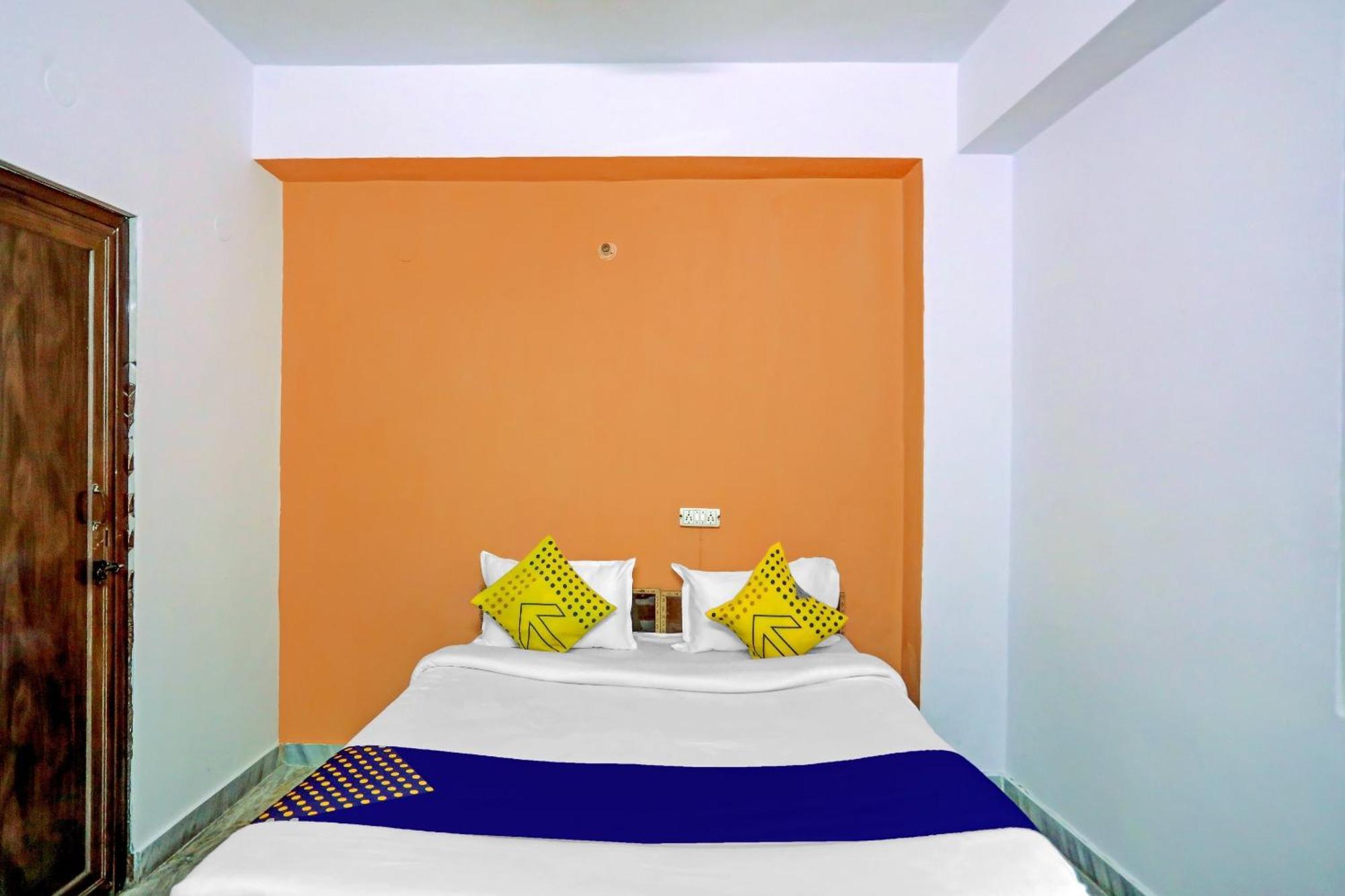 Spot On Raj Hotel Vip Near Worlds Of Wonder Kālkāji Devi Exterior foto